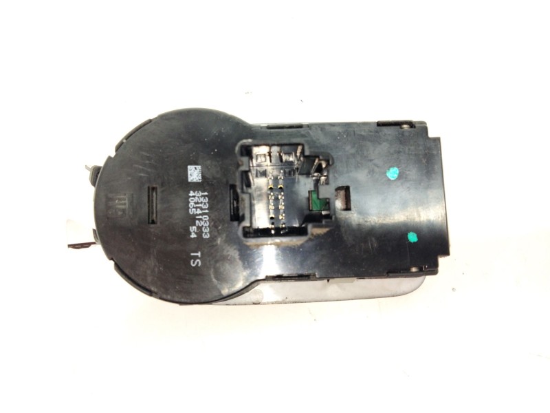 Recambio de mando luces para opel corsa d selective referencia OEM IAM 13310333  