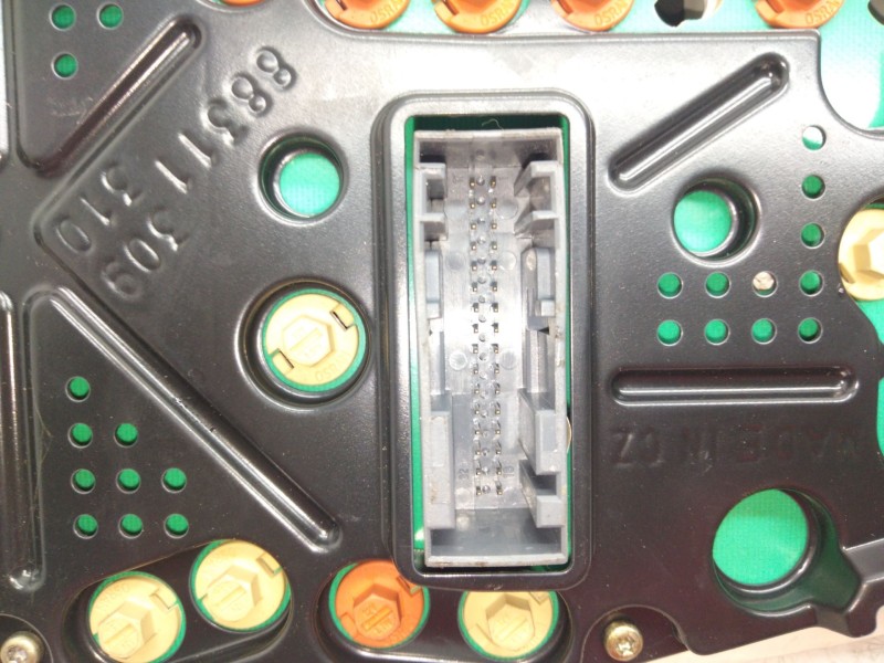 Recambio de cuadro instrumentos para opel agila cosmo referencia OEM IAM 09214267  