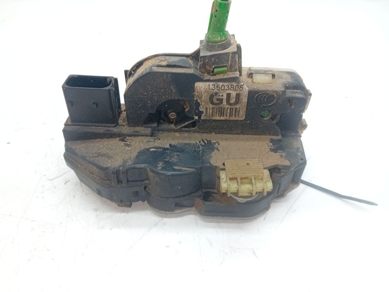 Recambio de cerradura puerta trasera derecha para opel insignia sports tourer sport referencia OEM IAM 1353808  