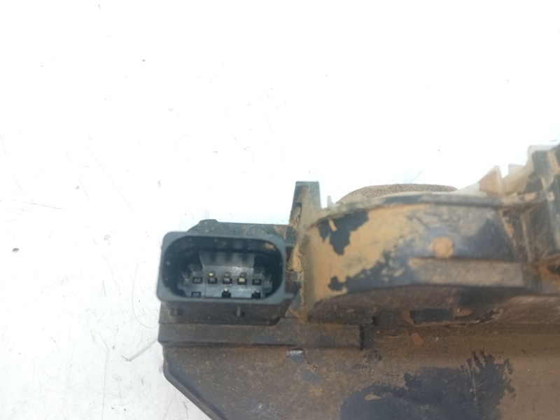 Recambio de cerradura puerta trasera derecha para opel insignia sports tourer sport referencia OEM IAM 1353808  