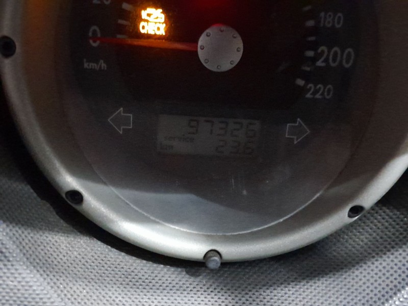 volkswagen polo (6n2) del año 2001