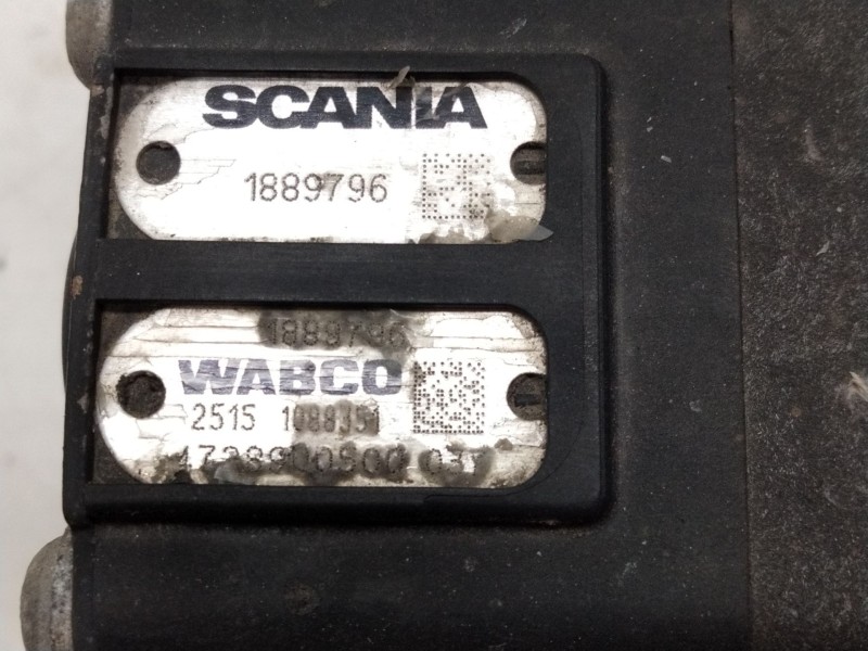 Recambio de valvula aire para scania serie p/g/r (l-clase) referencia OEM IAM 1889796  