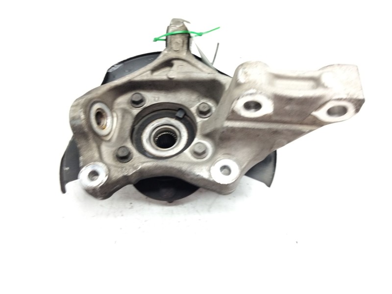 Recambio de mangueta delantera izquierda para lexus ct 200h referencia OEM IAM F05L  