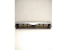 Recambio de rejilla delantera para ford maverick (uds, uns) 2.4 i (uds) referencia OEM IAM 623100F100 GRANATE 049008