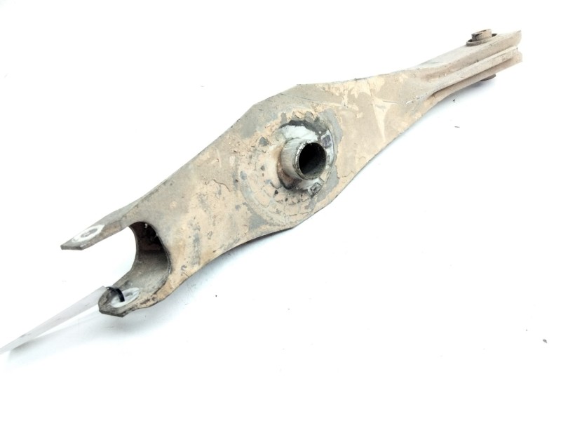 Recambio de brazo suspension inferior trasero izquierdo para opel insignia sports tourer sport referencia OEM IAM   