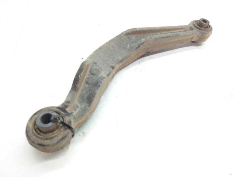 Recambio de brazo suspension superior trasero derecho para opel insignia sports tourer sport referencia OEM IAM 202401A  