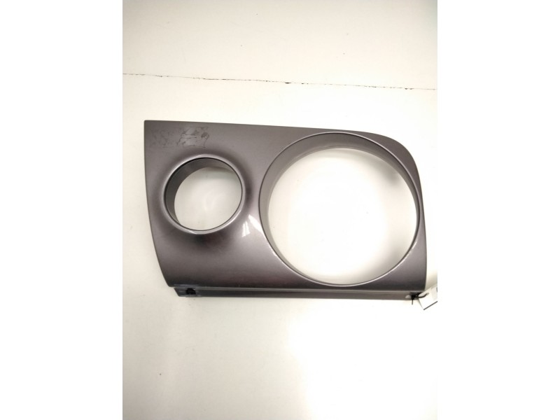 Recambio de cerquillo faro derecho para nissan terrano/terrano.ii (r20) 2.7 turbodiesel referencia OEM IAM 624107F GRIS 