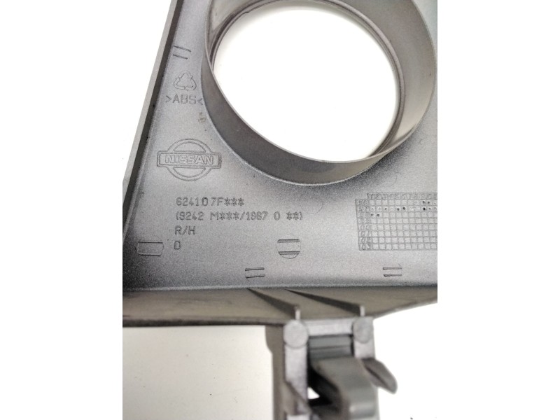 Recambio de cerquillo faro derecho para nissan terrano/terrano.ii (r20) 2.7 turbodiesel referencia OEM IAM  GRIS 