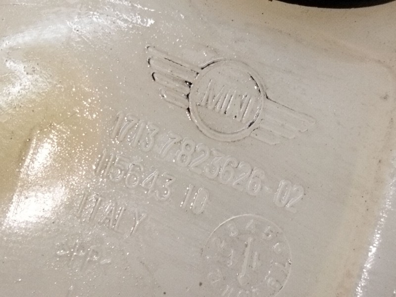 Recambio de deposito expansion para mini mini countryman (r60) cooper d referencia OEM IAM 782362602  