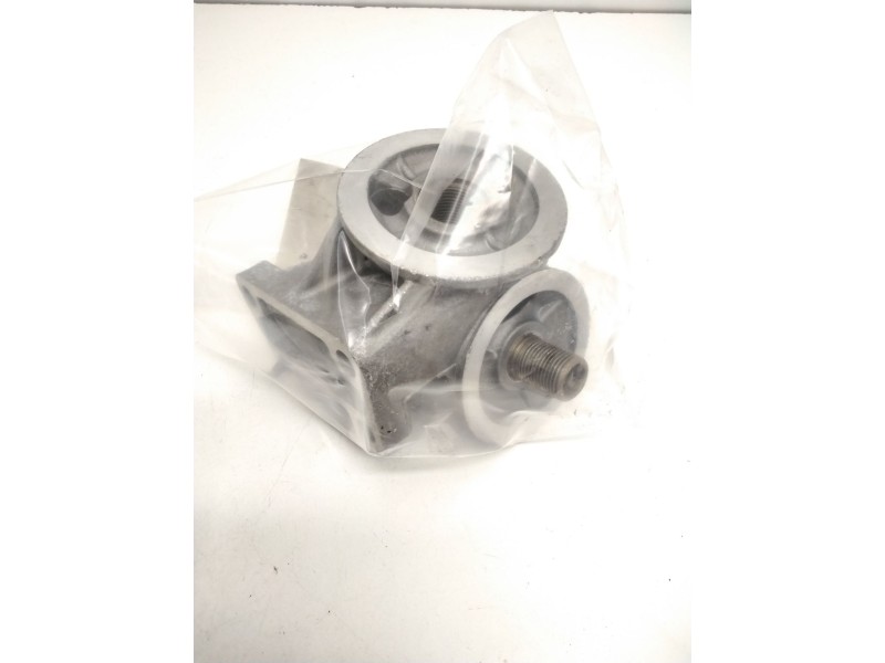Recambio de soporte filtro aceite para ebro l35 perkins referencia OEM IAM 735000121  