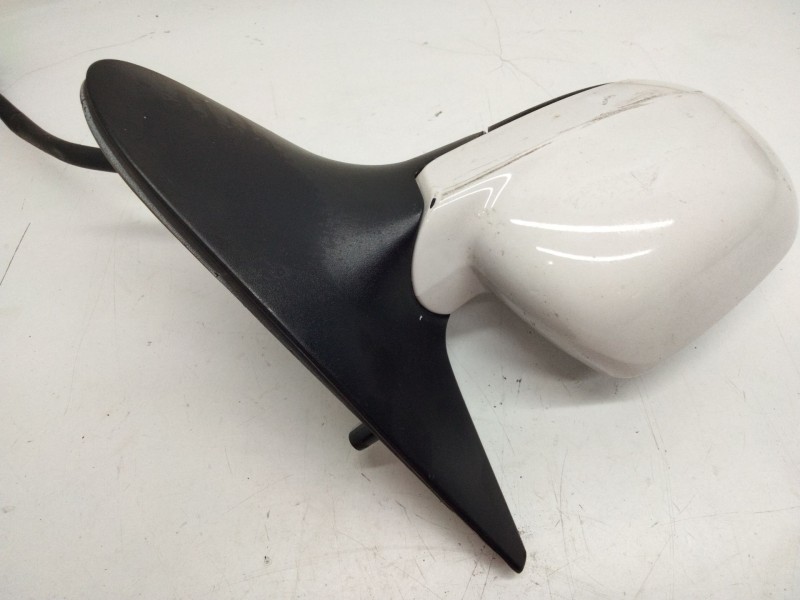 Recambio de retrovisor derecho para volkswagen polo berlina (6n1) 1.4 referencia OEM IAM   
