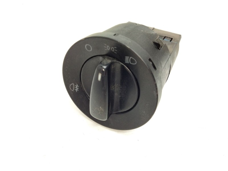 Recambio de mando luces para volkswagen polo berlina (6n1) 1.4 referencia OEM IAM 1C0941531  