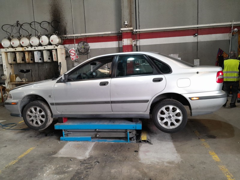 volvo s40 i (644) del año 1999
