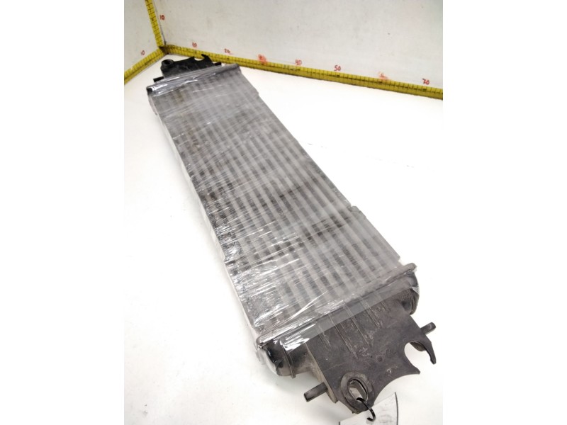 Recambio de intercooler para nissan primastar (x83) caja cerrada batalla corta 2,7t referencia OEM IAM 7700312903 91166035 