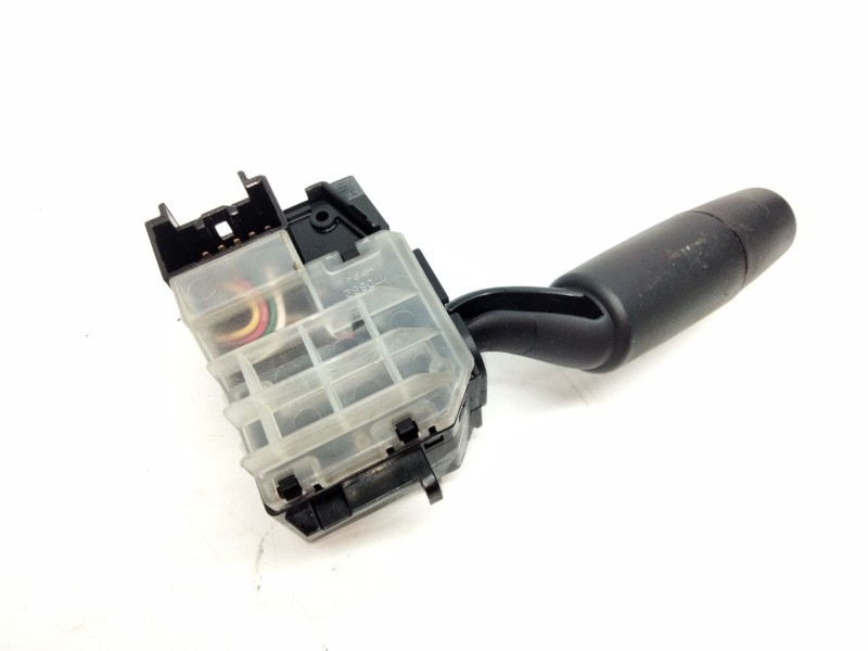 Recambio de mando limpia para mazda 3 berlina (bk) 2.0 crtd active+ referencia OEM IAM 17D682  