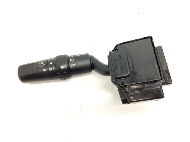 Recambio de mando luces para mazda 3 berlina (bk) 2.0 crtd active+ referencia OEM IAM 17D682  