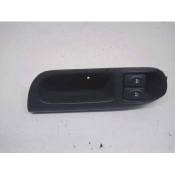 MANDO ELEVALUNAS DELANTERO IZQUIERDO 7700432962 