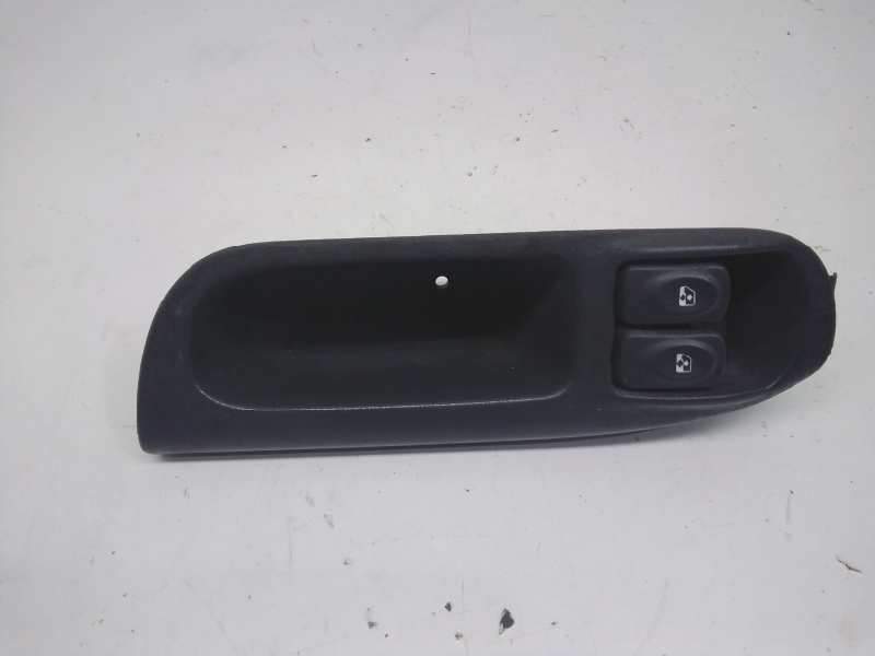 Recambio de mando elevalunas delantero izquierdo para renault scenic dci century referencia OEM IAM 7700432962  
