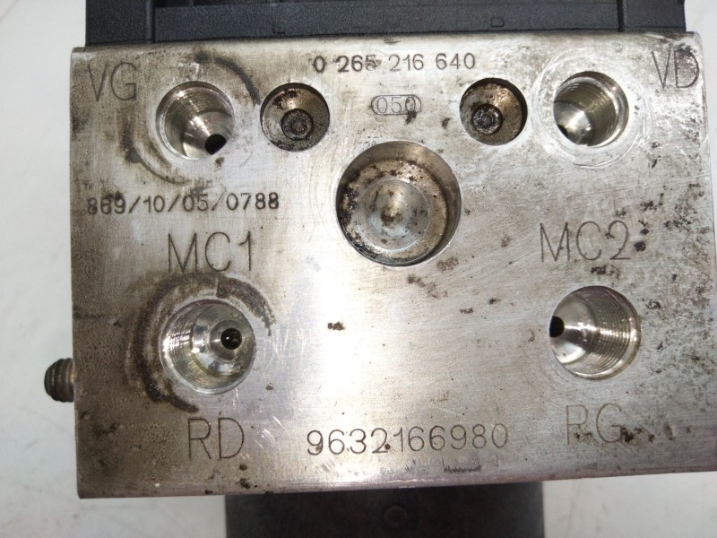 Recambio de abs para peugeot 406 (8b) 1.8 16v referencia OEM IAM 9632166980 0265216640 