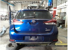 toyota auris del año 2015 2