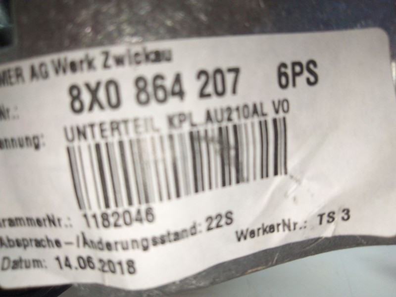 Recambio de reposabrazos para audi a1 (8xk) 1.0 tfsi referencia OEM IAM 8X0864207  