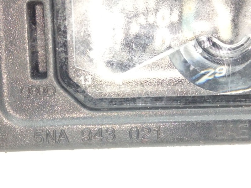 Recambio de piloto matricula para audi a1 (8xk) 1.0 tfsi referencia OEM IAM 5NA943021  