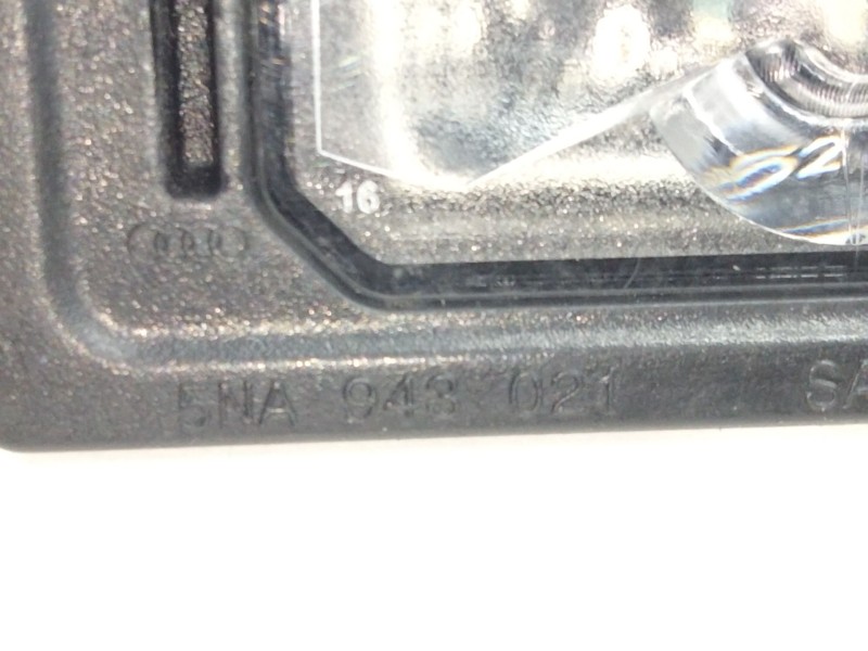 Recambio de piloto matricula para audi a1 (8xk) 1.0 tfsi referencia OEM IAM 5NA943021  
