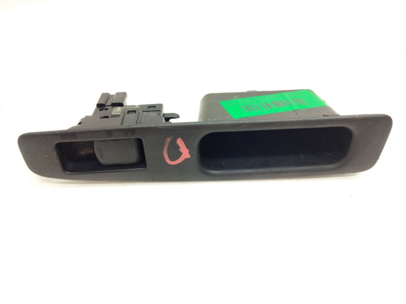 Recambio de mando elevalunas trasero derecho para nissan qashqai / qashqai +2 i (j10, nj10, jj10e) 1.6 dci referencia OEM IAM 82