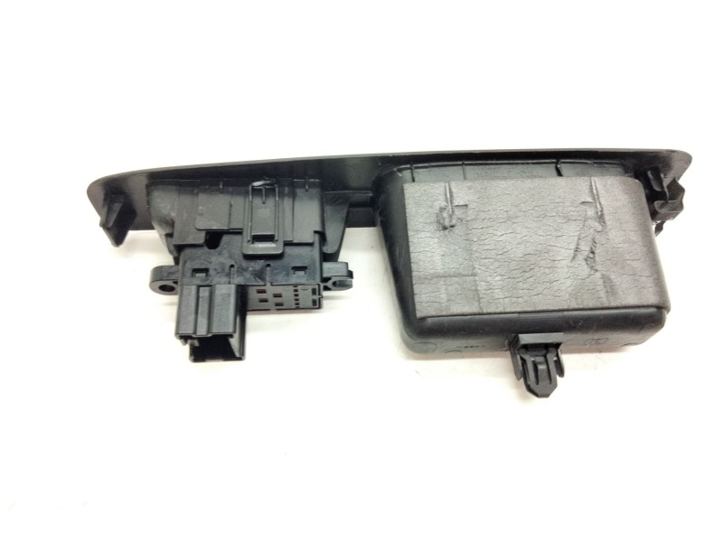 Recambio de mando elevalunas trasero derecho para nissan qashqai / qashqai +2 i (j10, nj10, jj10e) 1.6 dci referencia OEM IAM 82