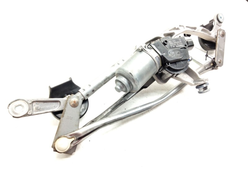 Recambio de motor limpia delantero para toyota auris referencia OEM IAM 8511002340  