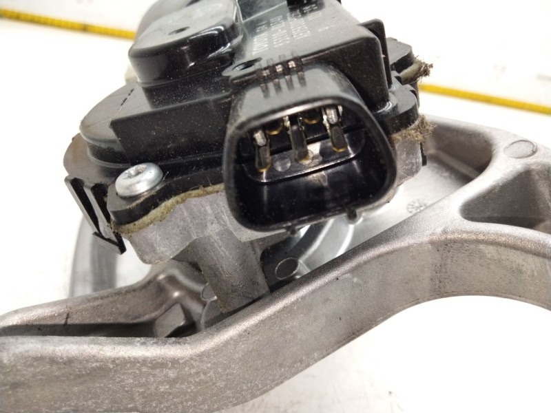 Recambio de motor limpia delantero para toyota auris referencia OEM IAM 8511002340  