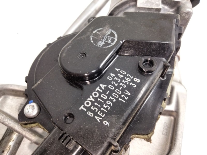 Recambio de motor limpia delantero para toyota auris referencia OEM IAM 8511002340  