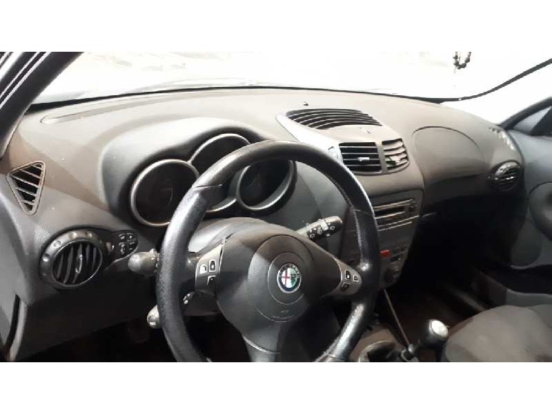 alfa romeo 147 (190) del año 2004