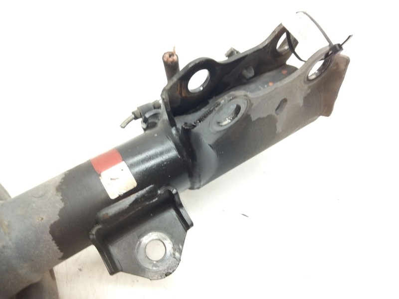Recambio de amortiguador delantero izquierdo para toyota auris referencia OEM IAM F05L5  