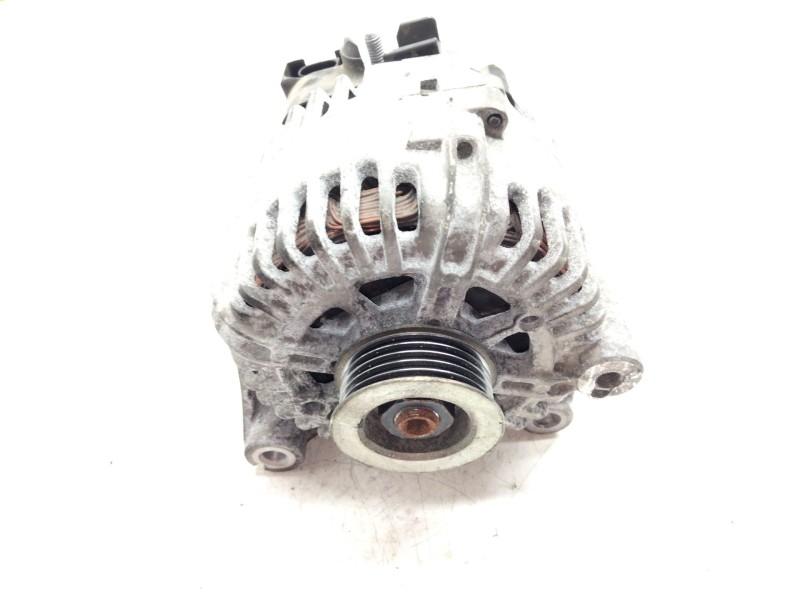 Recambio de alternador para toyota auris referencia OEM IAM 8574045  