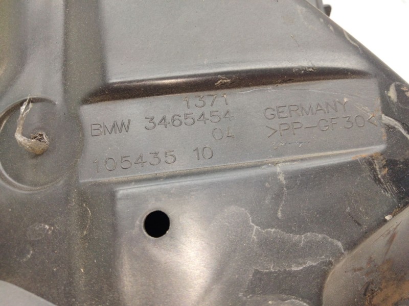 Recambio de caja filtro de aire para toyota auris referencia OEM IAM 3465454  