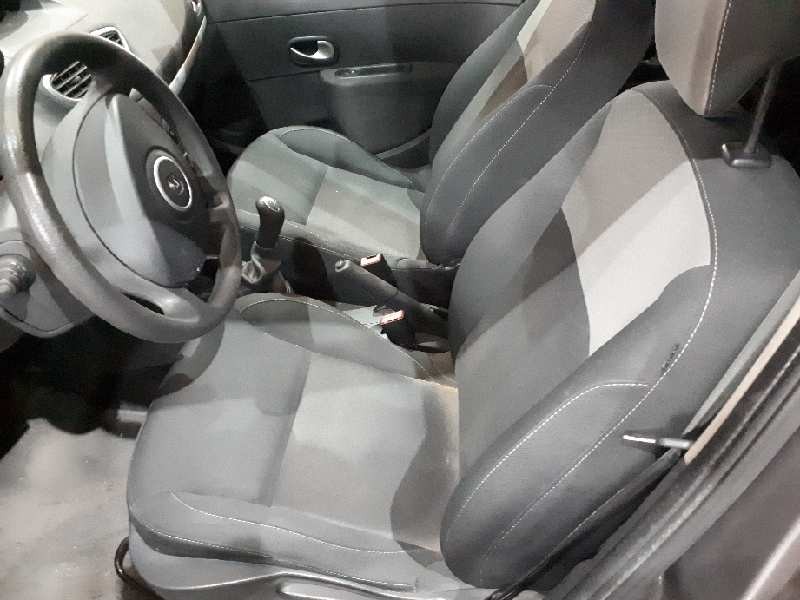 renault clio grandtour del año 2009