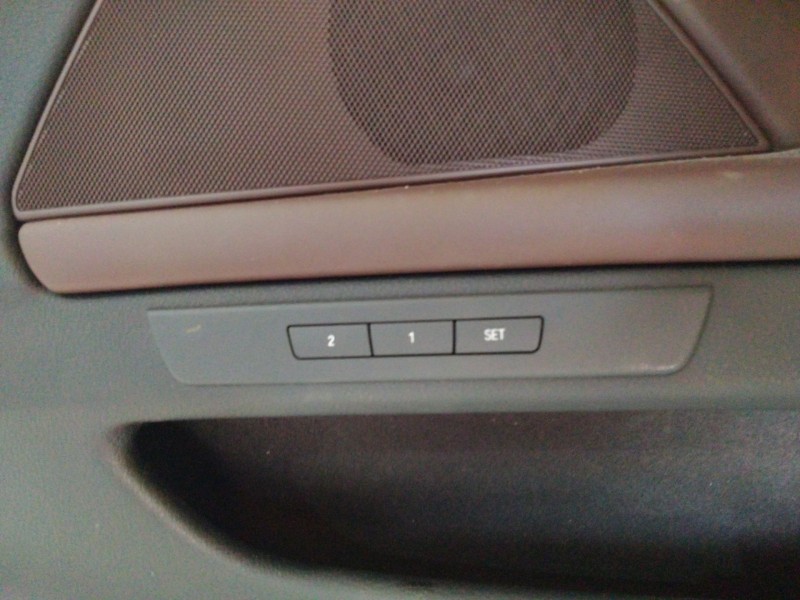 Recambio de puerta delantera derecha para bmw 5 (f10) 520 d xdrive referencia OEM IAM   