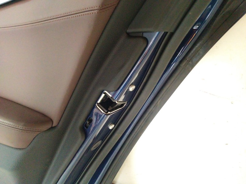 Recambio de puerta trasera derecha para bmw 5 (f10) 520 d xdrive referencia OEM IAM   