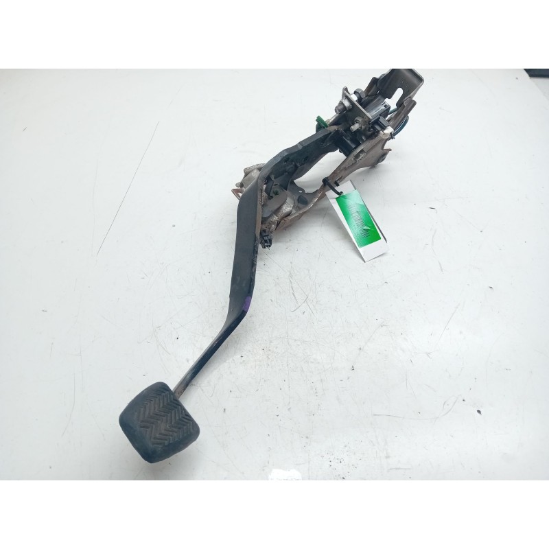 Recambio de pedal embrague para toyota auris referencia OEM IAM   