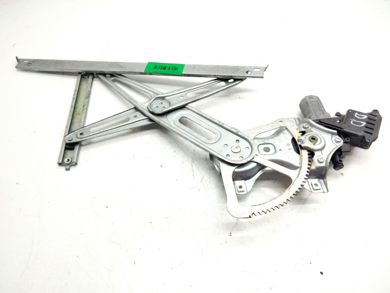 Recambio de elevalunas delantero derecho para toyota auris referencia OEM IAM 857100240B  