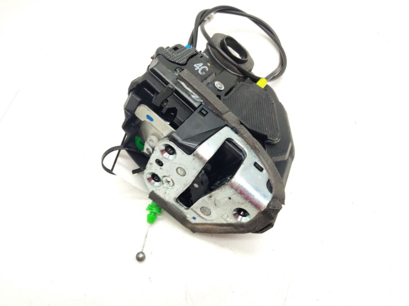 Recambio de cerradura puerta trasera derecha para toyota auris referencia OEM IAM   