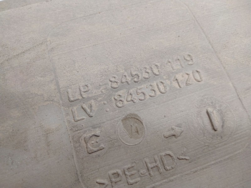 Recambio de deposito limpia para daf fa laf 45.220 referencia OEM IAM 84530119  