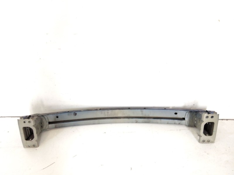 Recambio de refuerzo paragolpes delantero para toyota auris referencia OEM IAM   