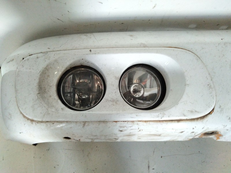 Recambio de paragolpes delantero para daf fa laf 45.220 referencia OEM IAM   