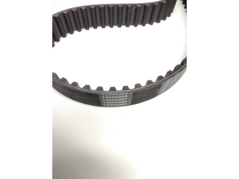 Recambio de kit distribucion para citroën berlingo referencia OEM IAM 9629082280 0831R8 DAYCO