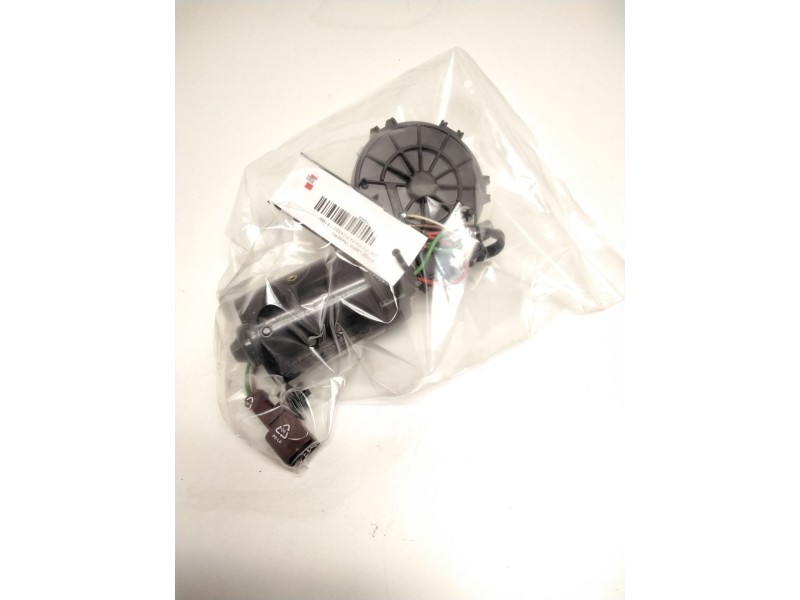 Recambio de motor limpia trasero para citroën xsara picasso 1.6 referencia OEM IAM 0390241443 0589911102 BOSCH