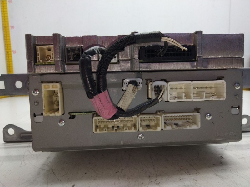 Recambio de pantalla multifuncion para toyota auris referencia OEM IAM 10R036911  