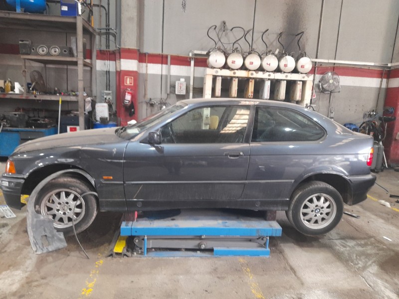 bmw 3 compact (e36) del año 1998