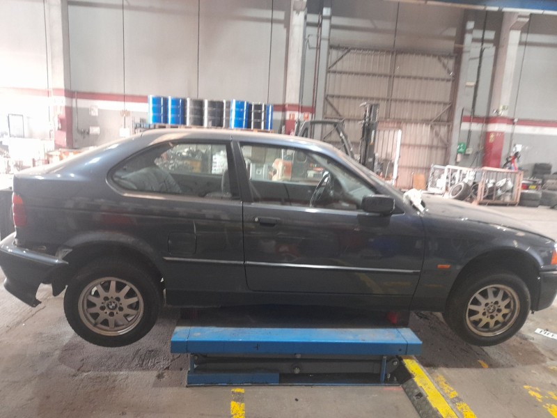 bmw 3 compact (e36) del año 1998